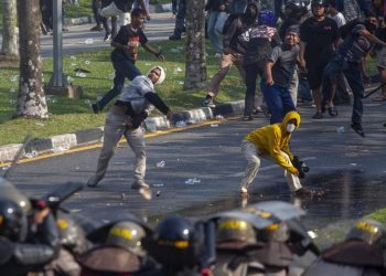 Bentrokan Warga Pulau Rempang dengan Polisi