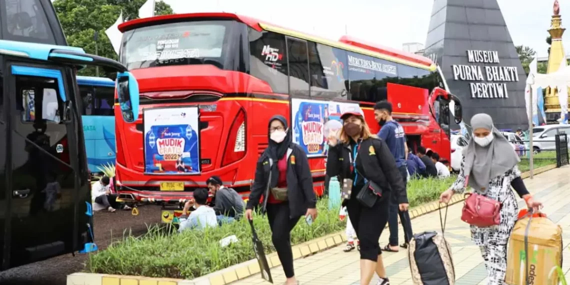 #Mudik2024Lancar : Pemudik Nikmati Perjalanan Tanpa Hambatan