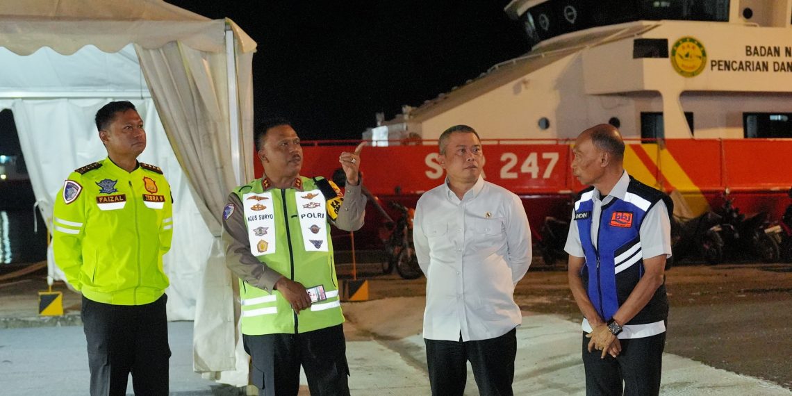 Sinergi Polri dan Stakeholder, Kakorlantas dan Menhub Pantau Kelancaran Mudik di Merak