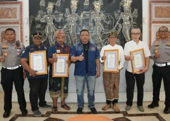 Apresiasi Luar Biasa, Kakorlantas Polri Beri Piagam untuk PBMB, ORARI, dan Kebon Vintage