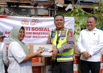 HUT ke-80 Bhayangkara: Korlantas Polri Distribusikan 500 Paket Bantuan untuk Korban Kebakaran