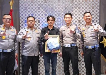 Di Balik Kemudi, Ada Harapan Keluarga: Mengenang Aksi Heroik Sopir Truk di Tol