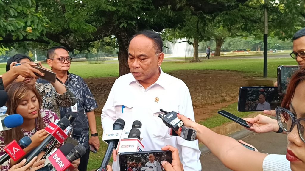 Menkop UKM Bantah Isu Gaji Pengurus Kopdes Merah Putih Rp8 Juta per Bulan