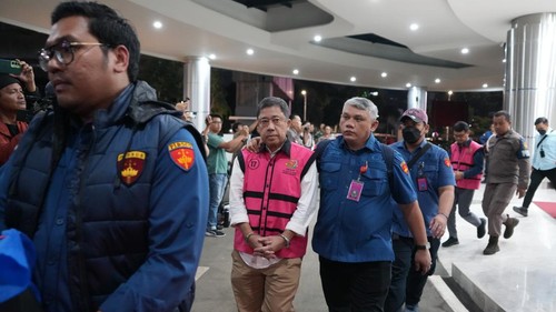 Riza Chalid dan Putranya Jadi Tersangka Korupsi Minyak Pertamina, Kerugian Negara Capai Rp285 Triliun