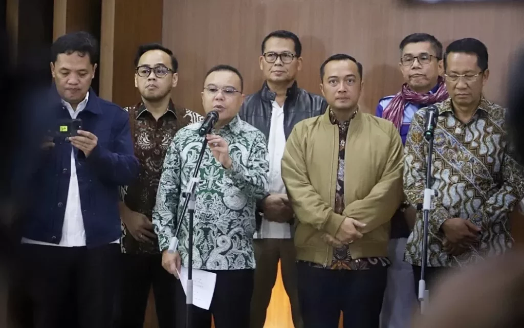 abolisi-dan-amnesti-presiden-prabowo-ke-tom-lembong-dan-hasto
