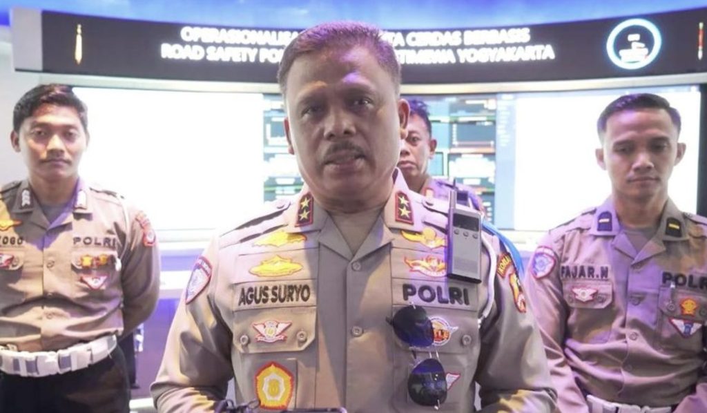 Kepala Korps Lalu Lintas (Kakorlantas) Polri Inspektur Jenderal Polisi Agus Suryonugroho mengecek kesiapan Smart City Yogyakarta